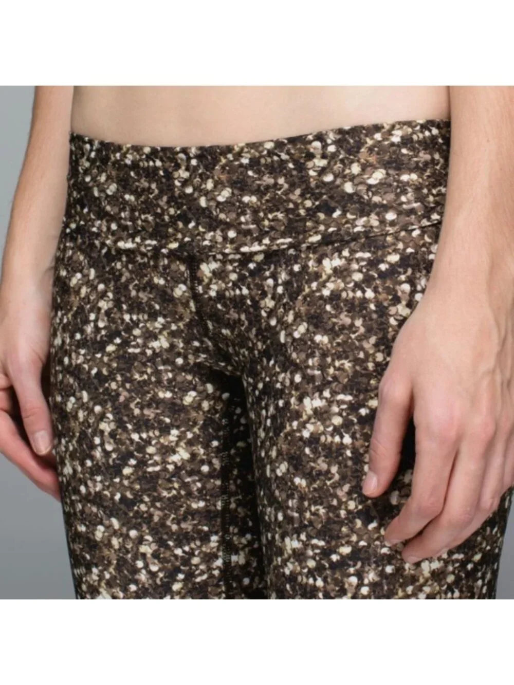 Lululemon Shine Tight (Roll Down) Shimmy Shimmer Multi like new